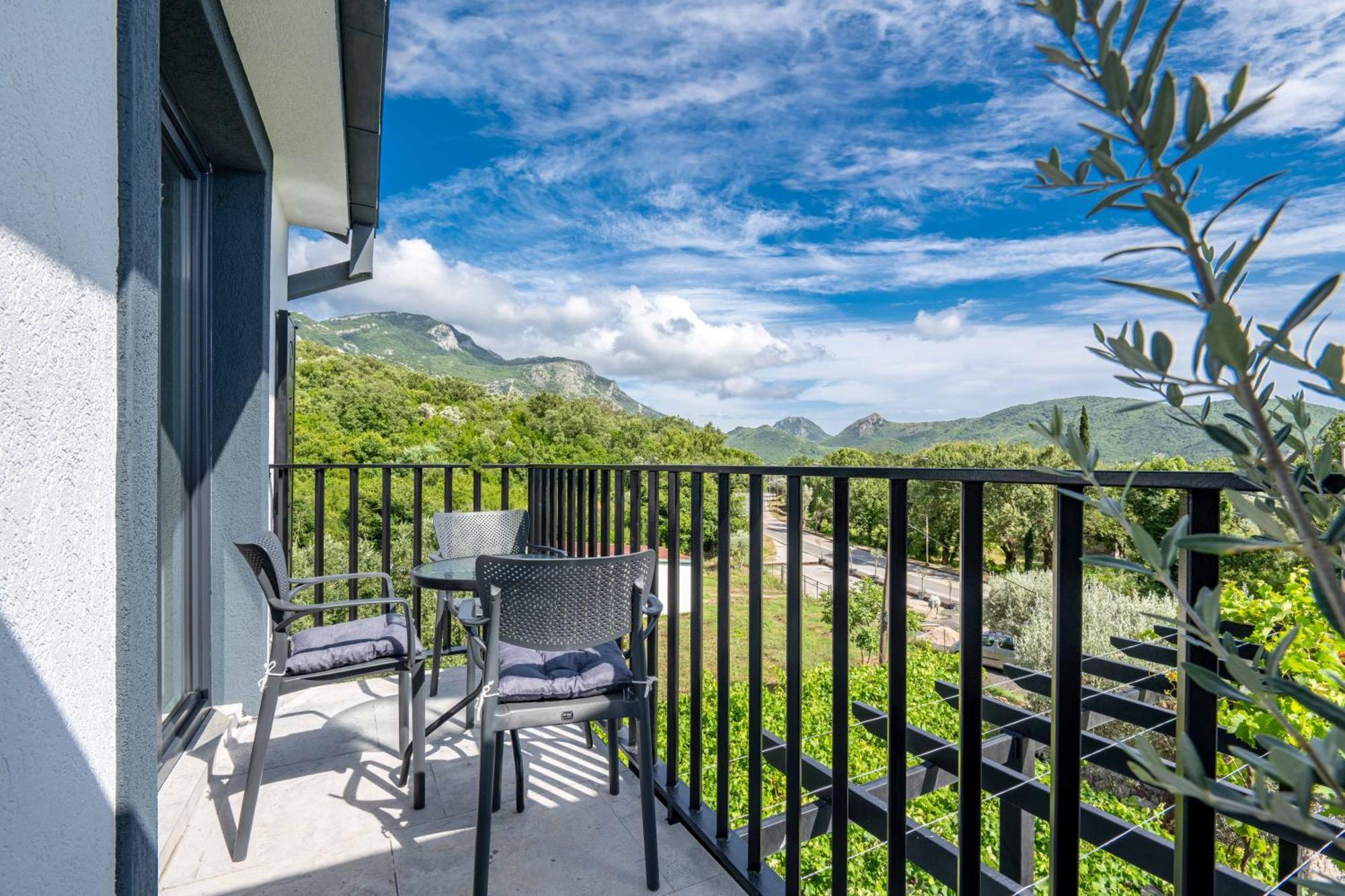 Sumice Inn Petrovac Buitenkant foto