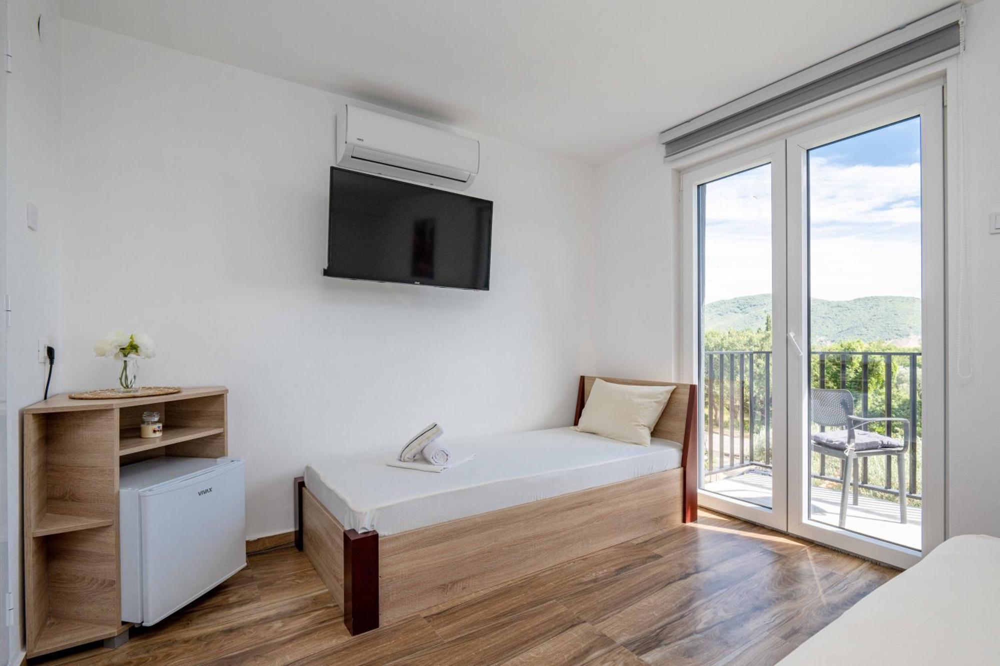 Sumice Inn Petrovac Buitenkant foto