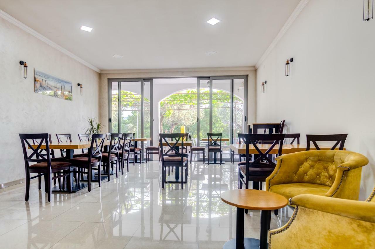 Sumice Inn Petrovac Buitenkant foto